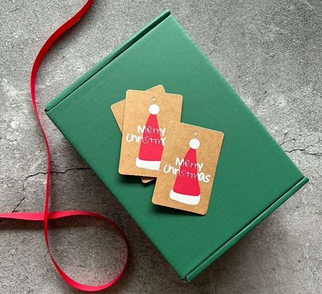 Christmas Packaging UK 2026: Holiday Gift Box Trends & Ideas