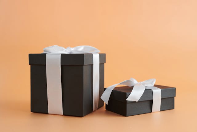 Gift Boxes UK: How to Source Premium Custom Gift Packaging for British Brands