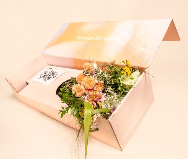 Subscription Box Packaging UK: How to Build a Box That Retains British Subscribers